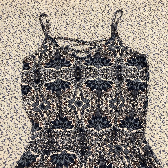 Urban Flirt Blue Paisley Romper - Picture 3 of 4